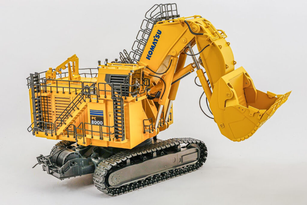 Komatsu PC8000-11
