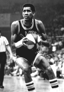 profil-atlet-basket-legendaris-george-gervin