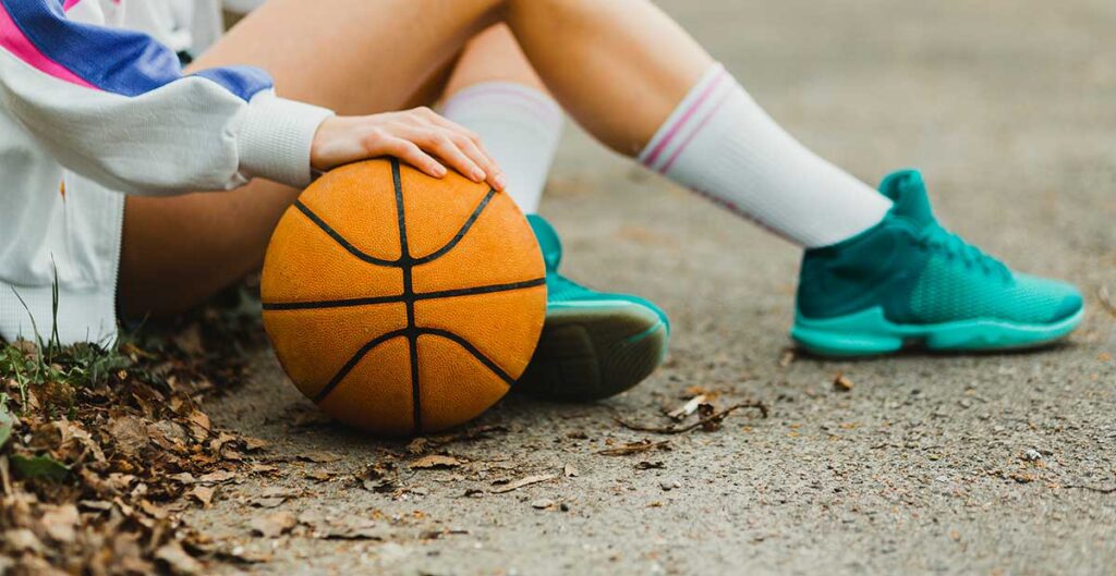 review-sepatu-basket-hyperslam-performa-maksimal-di-lapangan