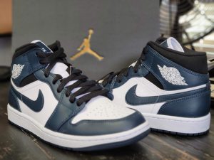 sepatu-basket-air-jordan-1-mid-desain-ikonik-dan-kenyamanan-optimal