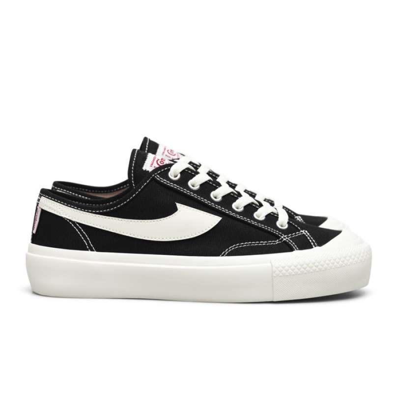 sepatu-gazelle-low-black-white-desain-sederhana-dan-nyaman