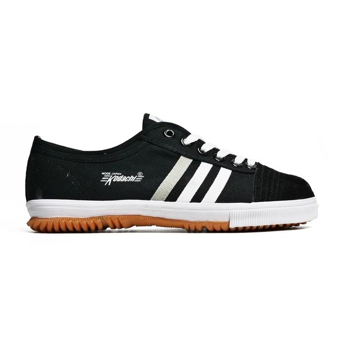 sepatu-kodachi-capung-sneakers-8111-desain-modern-dan-nyaman