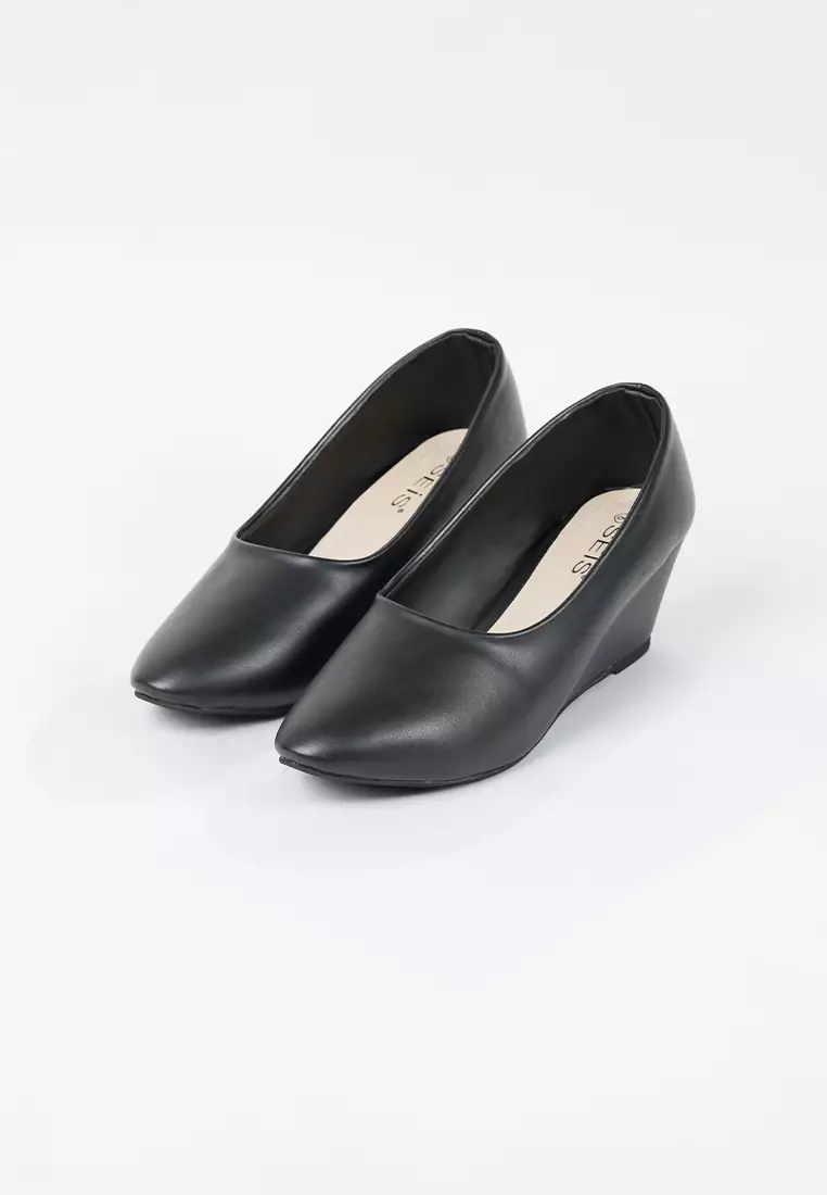 sepatu-seis-vancy-wedges-pilihan-stylish-dan-nyaman-untuk-penampilan-anda