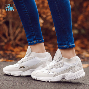sepatu-falcon-shoes-b28128-desain-kokoh-dan-nyaman-dipakai