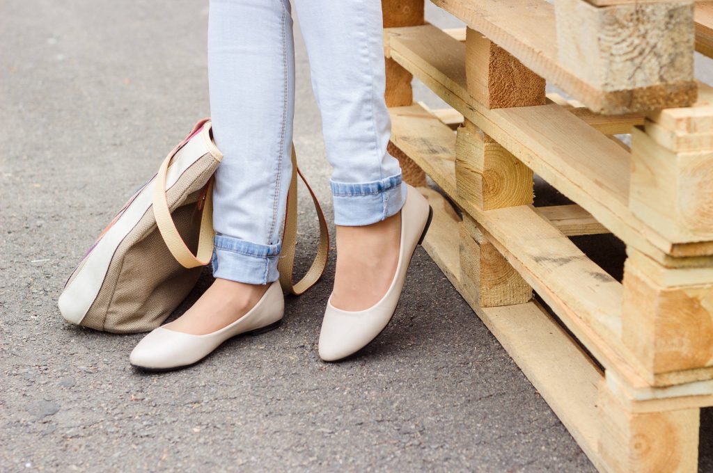 sepatu-flat-rubi-alira-crossover-peep-elegan-dan-nyaman-untuk-sehari-hari