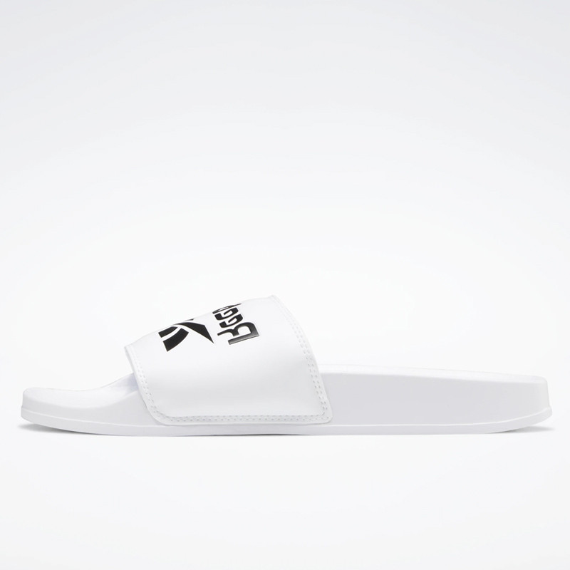 sepatu-sandal-cowok-classic-slide-fw6229-desain-elegan-dan-nyaman
